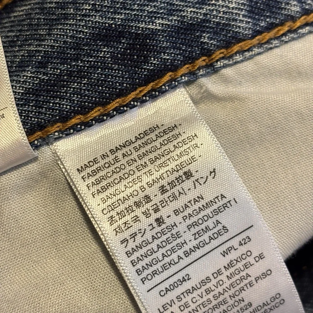Levi's '94 Baggy Mid Rise Loose Hip and Thigh Straight Leg Blue Jeans 32x31 NWT‎